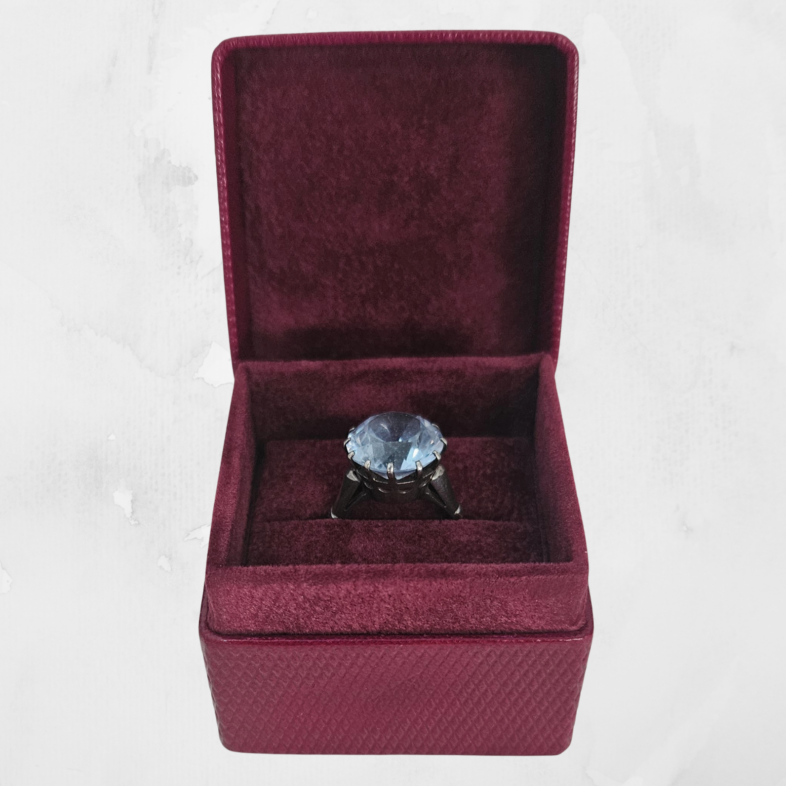 Burgundy Ring Boxes (5x5x4 cm) - Diamond Design