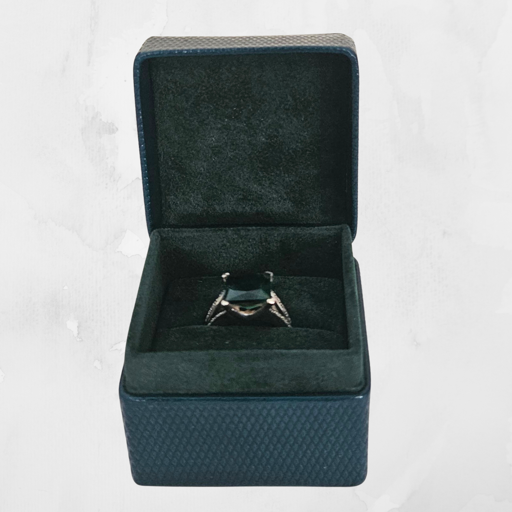 Dark Green Ring Boxes (5x5x4 cm) - Diamond Design