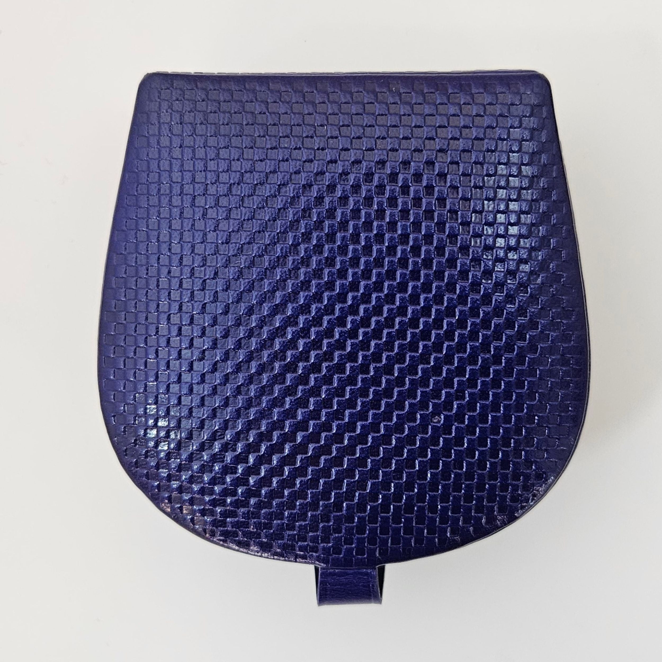 Horseshoe Box with Stud