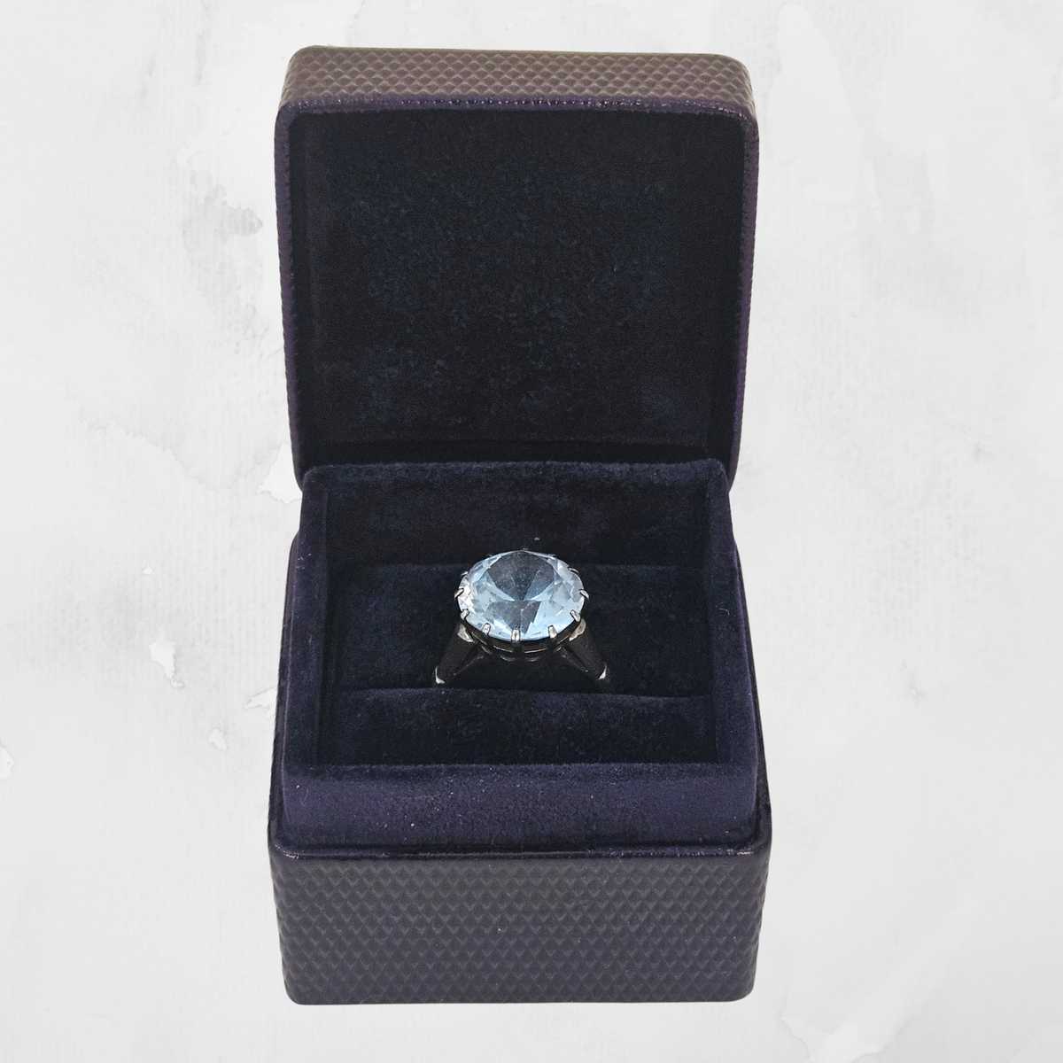 Dark Purple Ring Boxes (5x5x4 cm) - Diamond Design