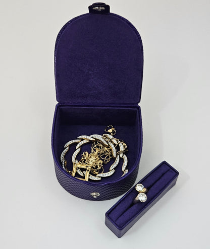 New Horseshoe Box with Ring Holder