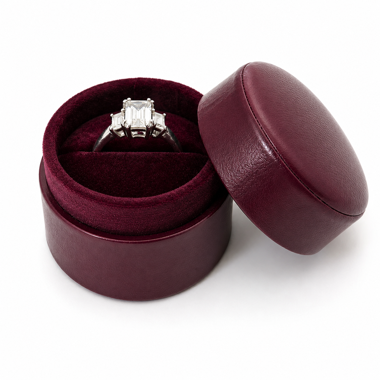 Blackberry Round Ring Boxes (4.5 x4 cm)