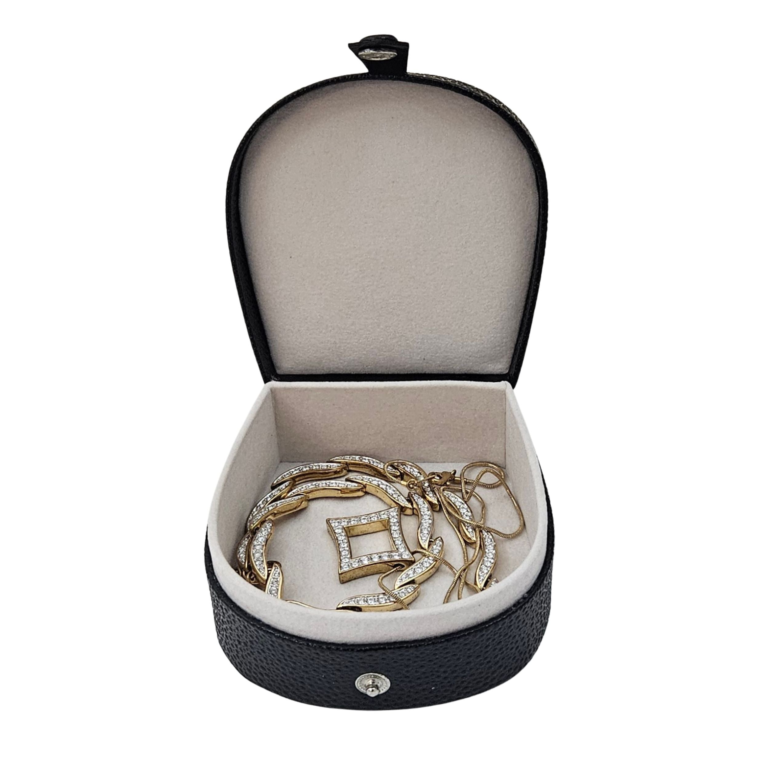 Horseshoe Box with Stud