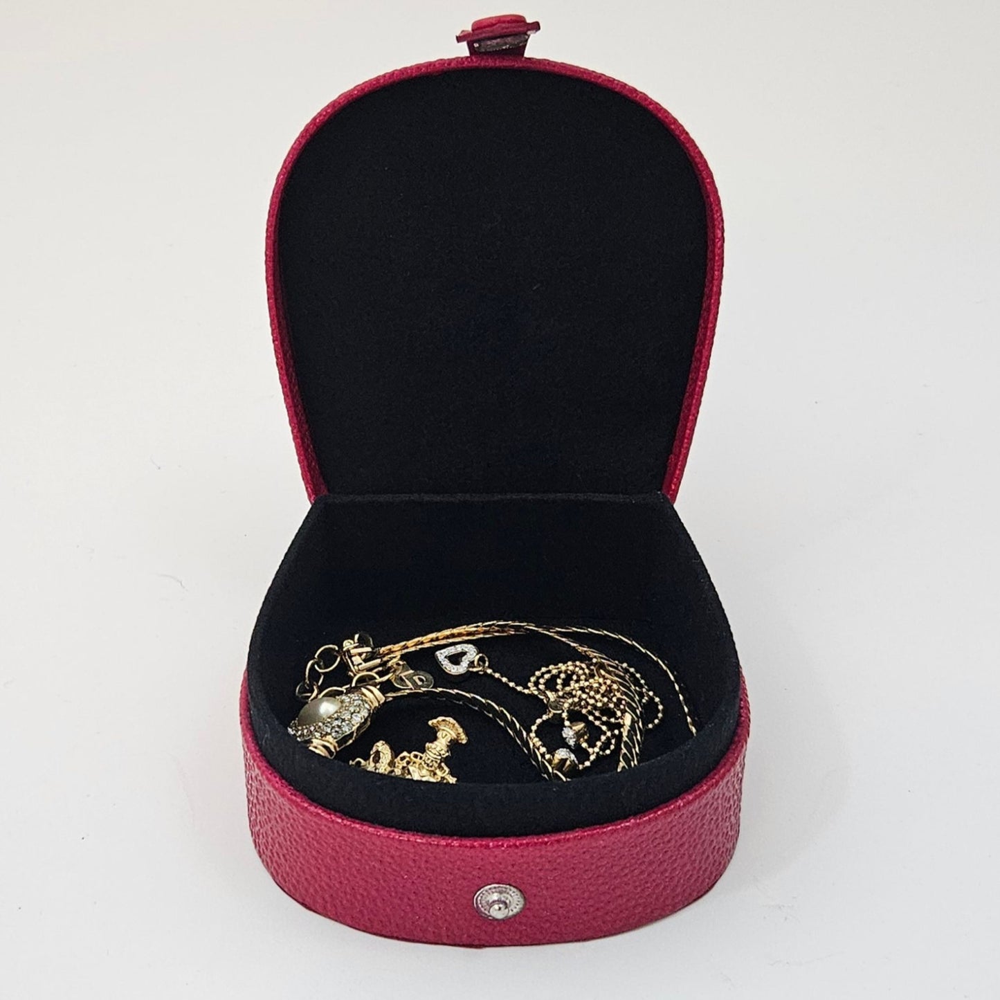 Horseshoe Box with Stud